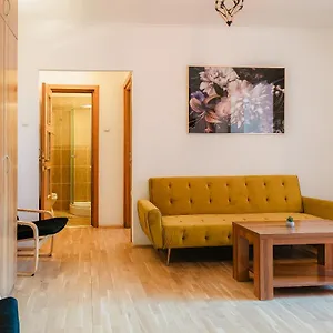 Apartment Romanian Athenaeum 1br With Amazing View, Bucharest