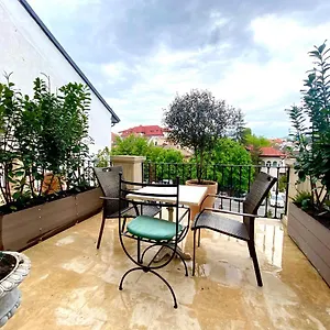  Apartment Arc De Triomphe